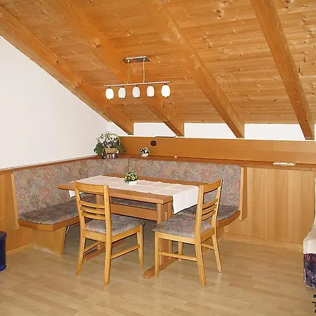 Haus Lore 301w Apartment